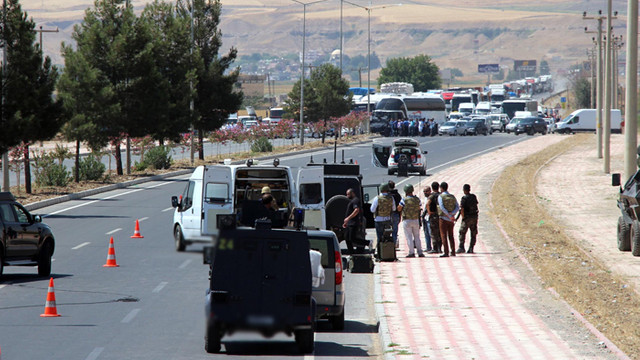 Şırnakta 2 bomba yüklü araç ele geçirildi