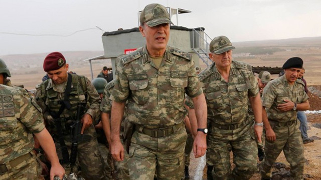 Genelkurmay Başkanı Orgeneral Akar sınır bölgesine gitti