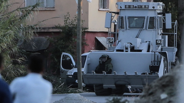 GÜNCELLEME - Adana'da bomba düzenekli araç ele geçirildi