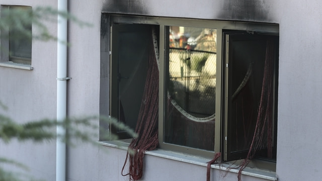 Adana'da engelsiz yaşam merkezinde yangın: 1 ölü