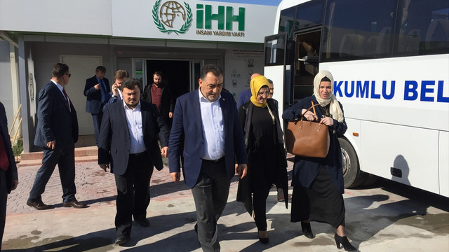 AK Parti milletvekilleri Reyhanlı'da