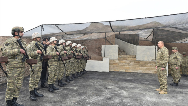 Aliyev'den Ermenistan'a uyarı