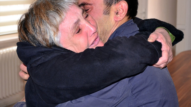 Anne ile oğlu 34 yıllık ayrılıktan sonra buluştu