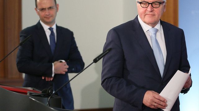 Arnavutluk Dışişleri Bakanı Bushati, Almanya'da