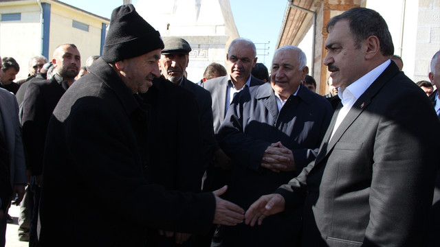 Bakan Eroğlu cenaze törenine katıldı