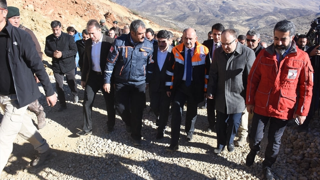 Bakan Müezzinoğlu, Siirt'teki maden faciası bölgesinde