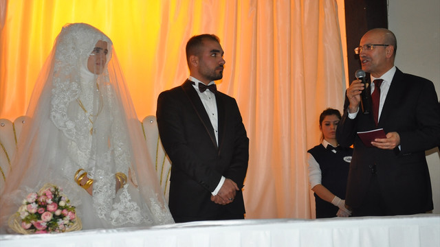 Başbakan Yardımcısı Şimşek, nikah şahitliği yaptı
