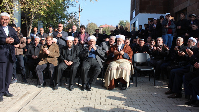 Bitlis'te kan davalı aileler barıştırıldı