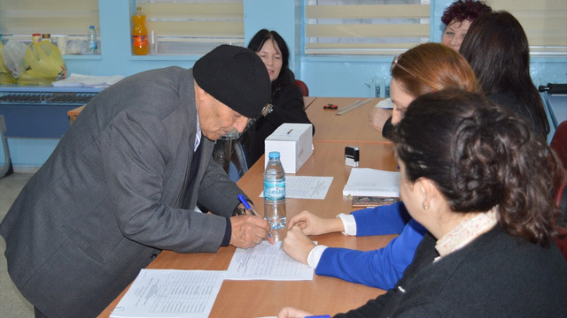 Bulgaristan vatandaşları sandık başında