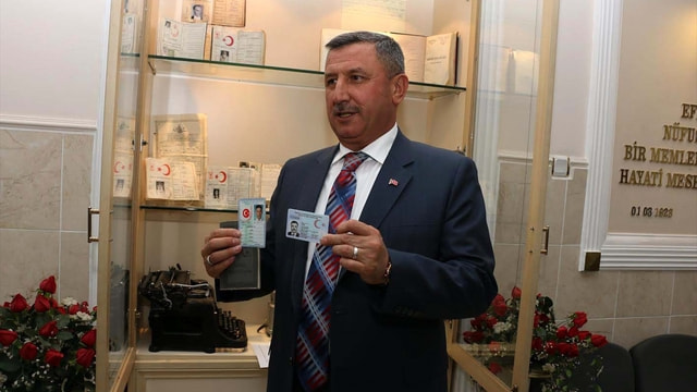 Burdur'da çipli kimlik kartlarına ilk başvuru