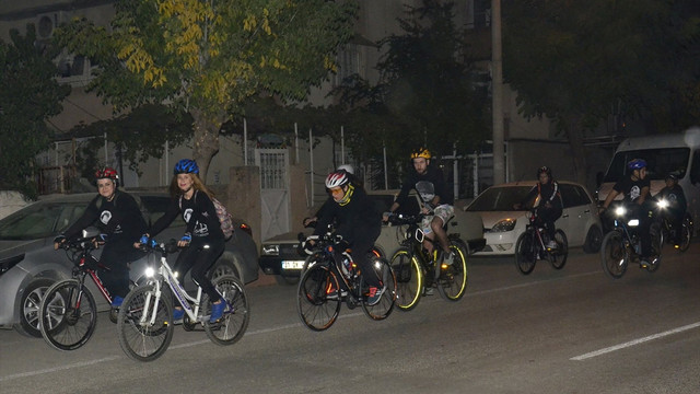 Büyük Önder Atatürk'ü anıyoruz