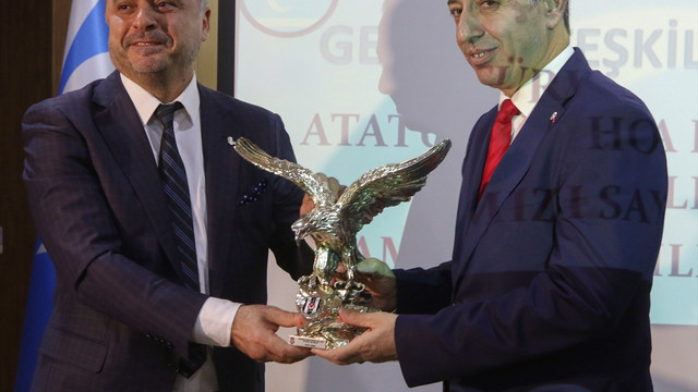 Büyük Önder Atatürk'ü anıyoruz