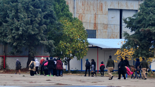 Çanakkale Boğazında kaçak göçmen operasyonu 360 mülteci yakalandı