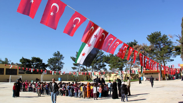 Cerablus'un en büyük okulu tekrar eğitime başladı