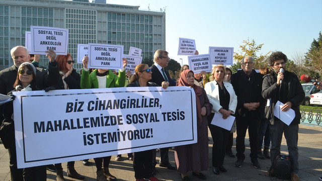 Cihangirliler Roma Bahçesine sosyal tesis kararını protesto etti