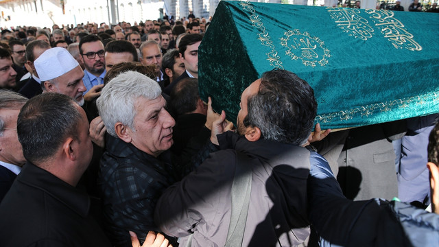 Erdoğan'ın eski Özel Kalem Müdürü Dindar toprağa verildi