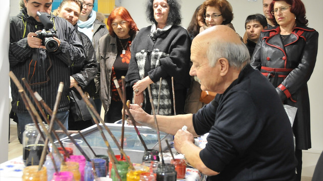 Bulgaristan'da ebru sanatı tanıtıldı