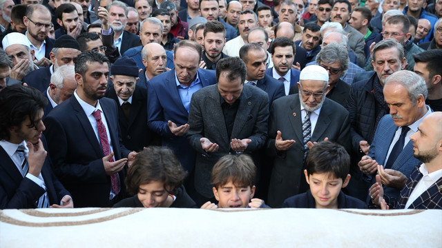 Erbakan'ın dünürü Altınöz'ün cenazesi toprağa verildi