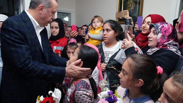 Erdoğan'dan şehit kaymakamın ailesine taziye ziyareti