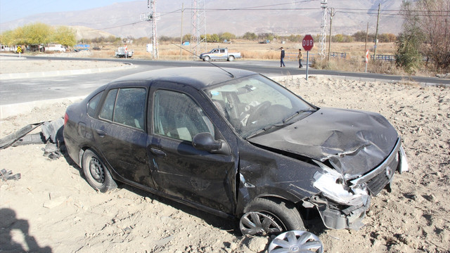 Erzincan'da trafik kazası: 7 yaralı
