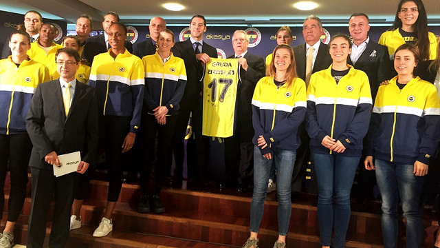 Fenerbahçe Kadın Basketbol Takımı'na yeni sponsor