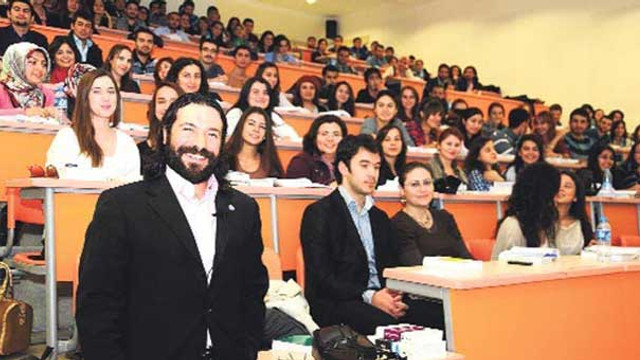 FETÖden tutuklu Yrd. Doç. Kanbur tahliye edildi