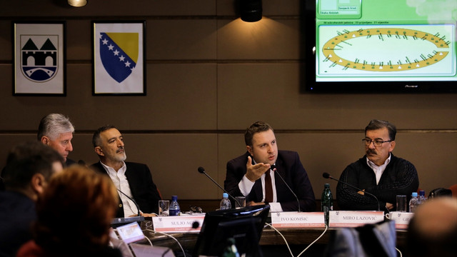 FETÖ'cü öğretmene plaket kararı 15 Kasım'da görüşülecek