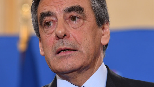 Fransa'da merkez sağın cumhurbaşkanı adayı Fillon oldu