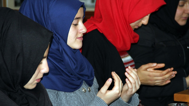 Gençler sabah namazında buluştu