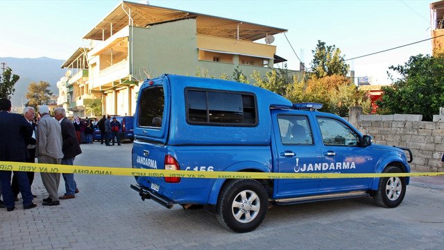 Hatayda kan donduran cinayet! Birlikte yaşadığı kadını ve 2 yaşındaki kızını öldürüp intihar etti