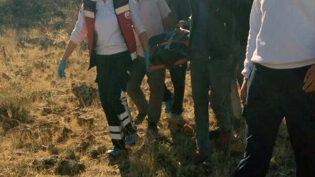 Hava ambulansına yerini dumanla bildirdi