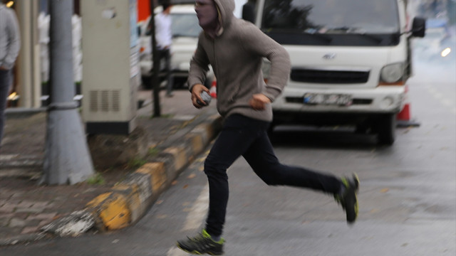 İfade vermeye gitmeyen HDP'lilere operasyon