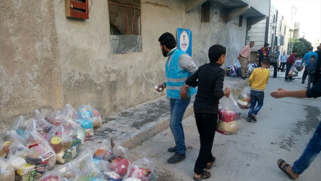 İMKANDER'den Halep'e erzak yardımı