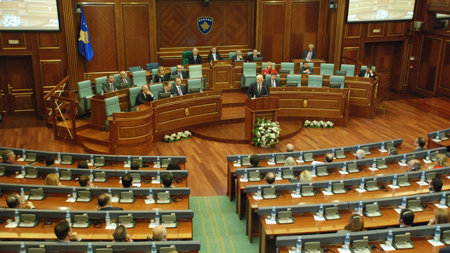 İngiltere Dışişleri Bakanı Johnson Kosova'da