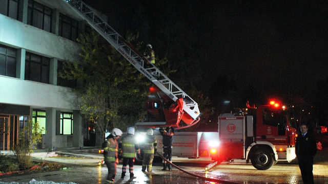 İzmir Sporcu Sağlığı Merkezi'nde yangın