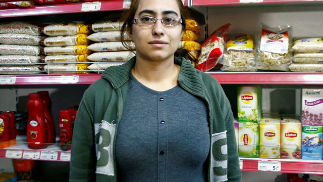 İzmir'de marketten hırsızlık