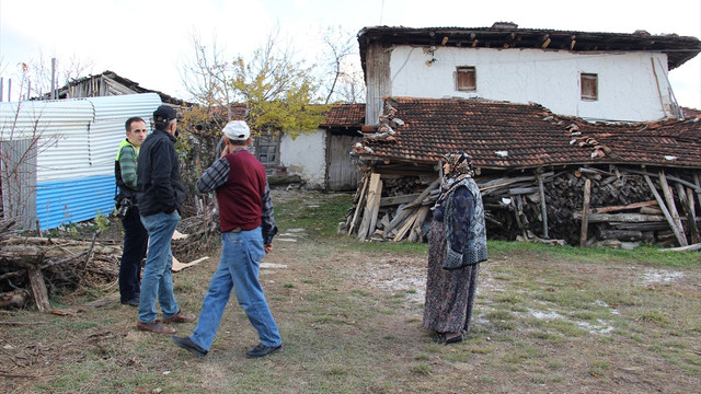 Kaçırdığı 17 yaşındaki kızı öldürüp intihar etti