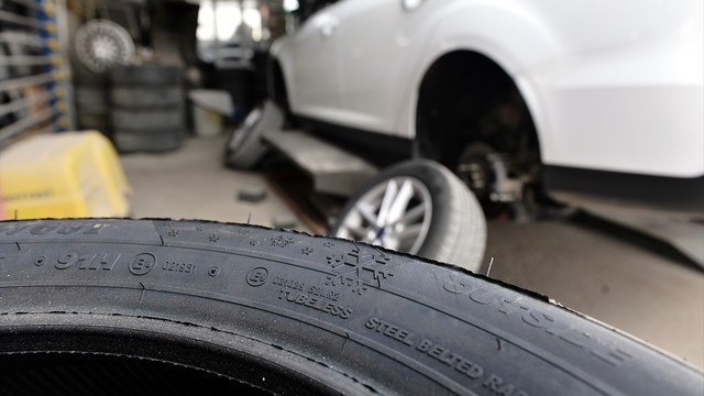 Kış lastiği mesaisi başladı