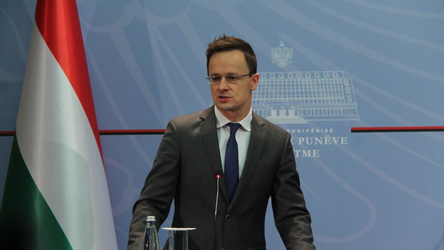 Macaristan Dışişleri ve Dış Ticaret Bakanı Szijjarto, Arnavutluk'ta