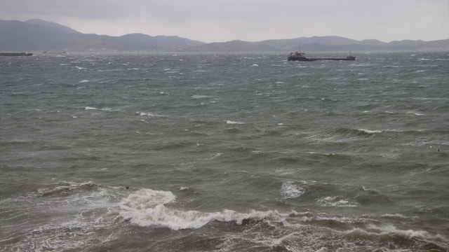 Marmara Denizi'nde şiddetli poyraz