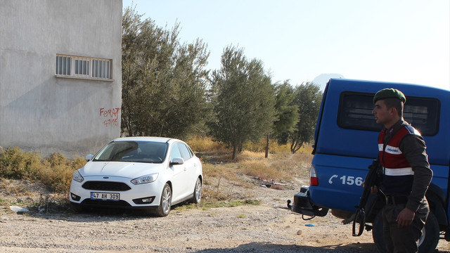 Mersin'de şüpheli araç alarmı