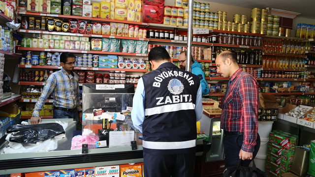 Mersin'de yabancı dildeki tabelalara denetim