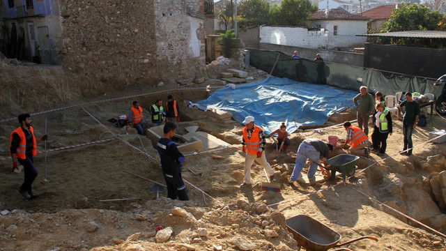 Milas'ta inşaat kazısında oda mezar bulunması