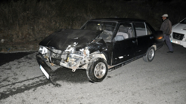 Muğla'da otomobil ile minibüs çarpıştı: 5 yaralı