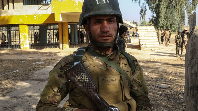 Ninova Muhafızları kent merkezine girmek için hazır bekliyor