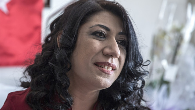 Öğrenciler, gazi öğretmeni yalnız bırakmadı