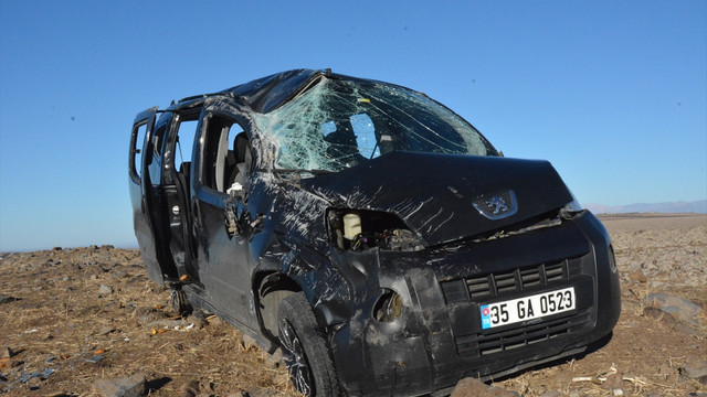 Şanlıurfa'da trafik kazası: 1 ölü, 3 yaralı