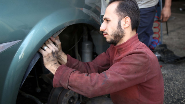 Savaş mağdurları mesleklerini Türkiye'de sürdürüyor