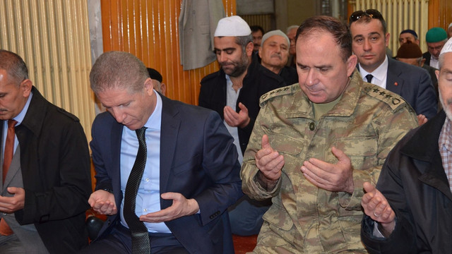 Şehit Kaymakam Safitürk için mevlit