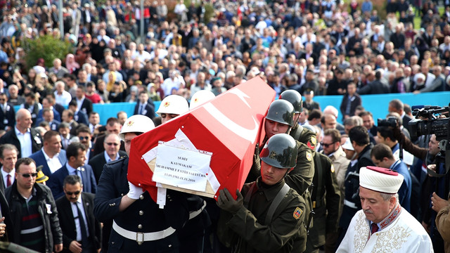 Şehit kaymakam son yolculuğuna uğurlanıyor